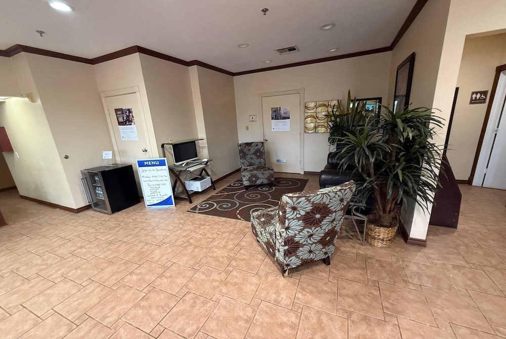 Days Inn by Wyndham Navasota 45/60