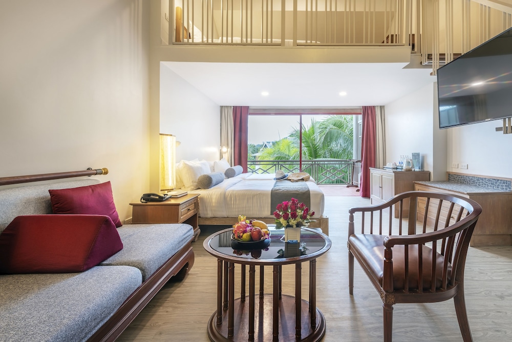 Cha-da Thai Village Resort 40/72