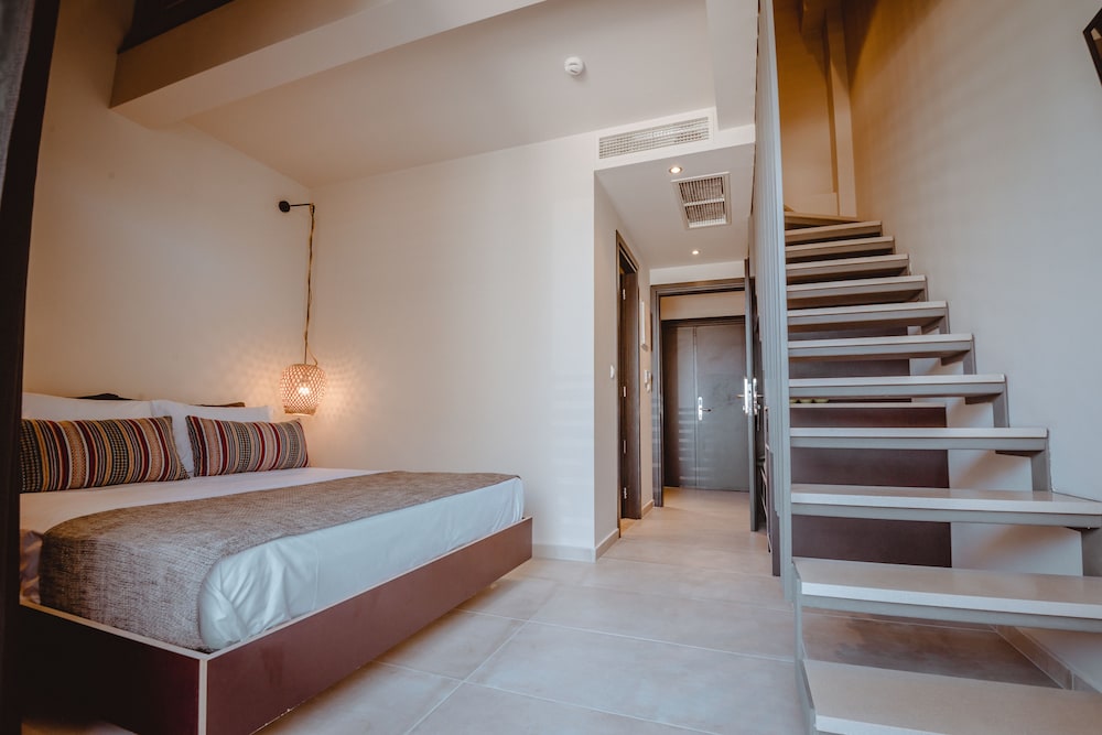 2 Bedrooms, Maisonette, Queen Bed، Cooks Club Hersonissos - Adults Only 7/10