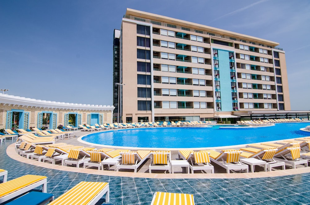 Phoenicia Luxury 4/55