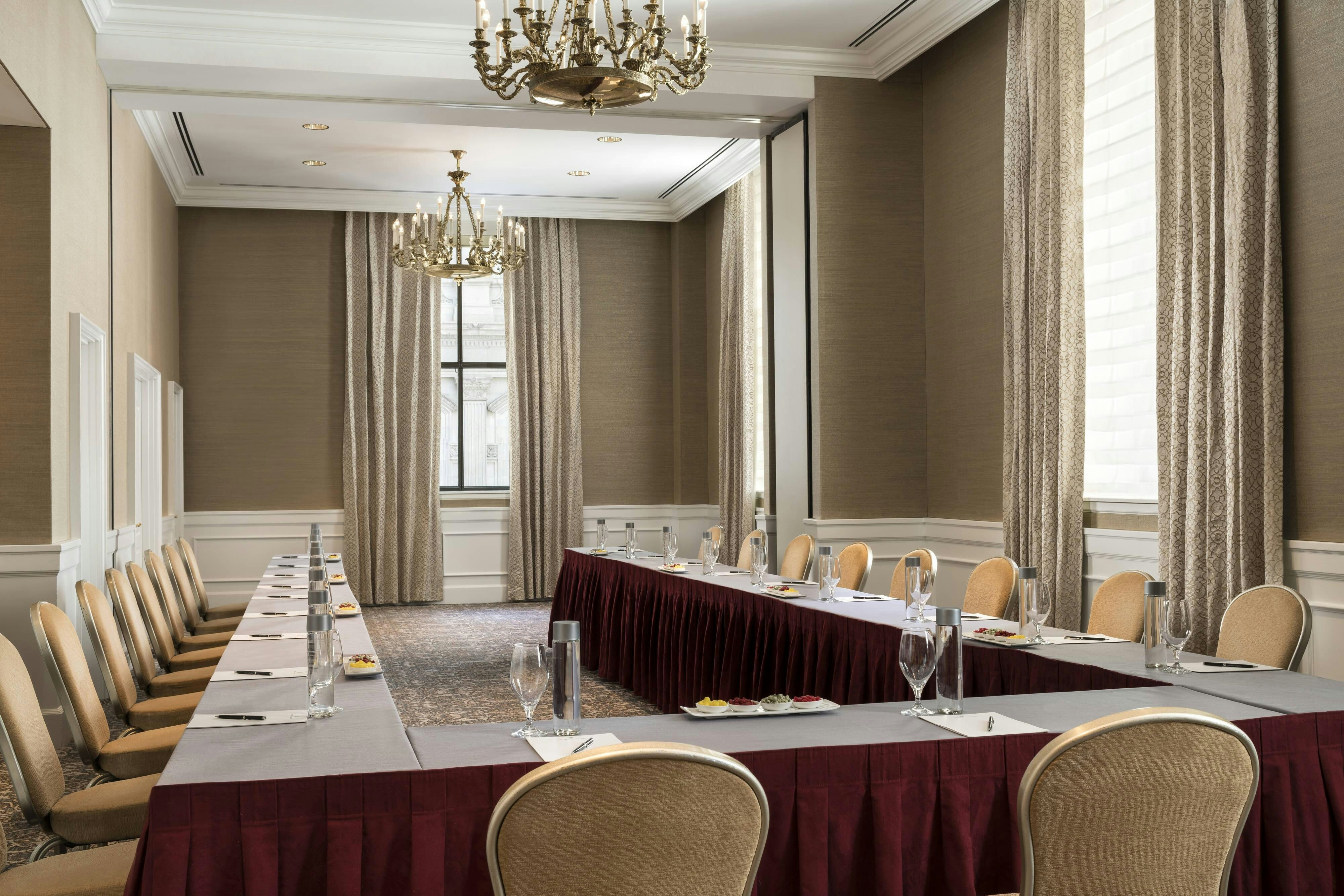 The Ritz Carlton Philadelphia 46/49