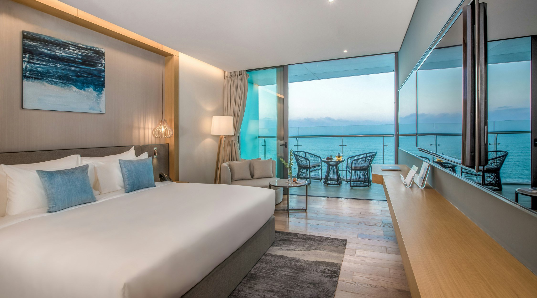 Prince Hotel Da Nang 17/75