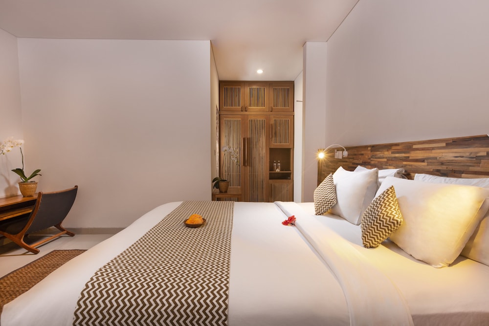 Villa Kayu Lama 12/50