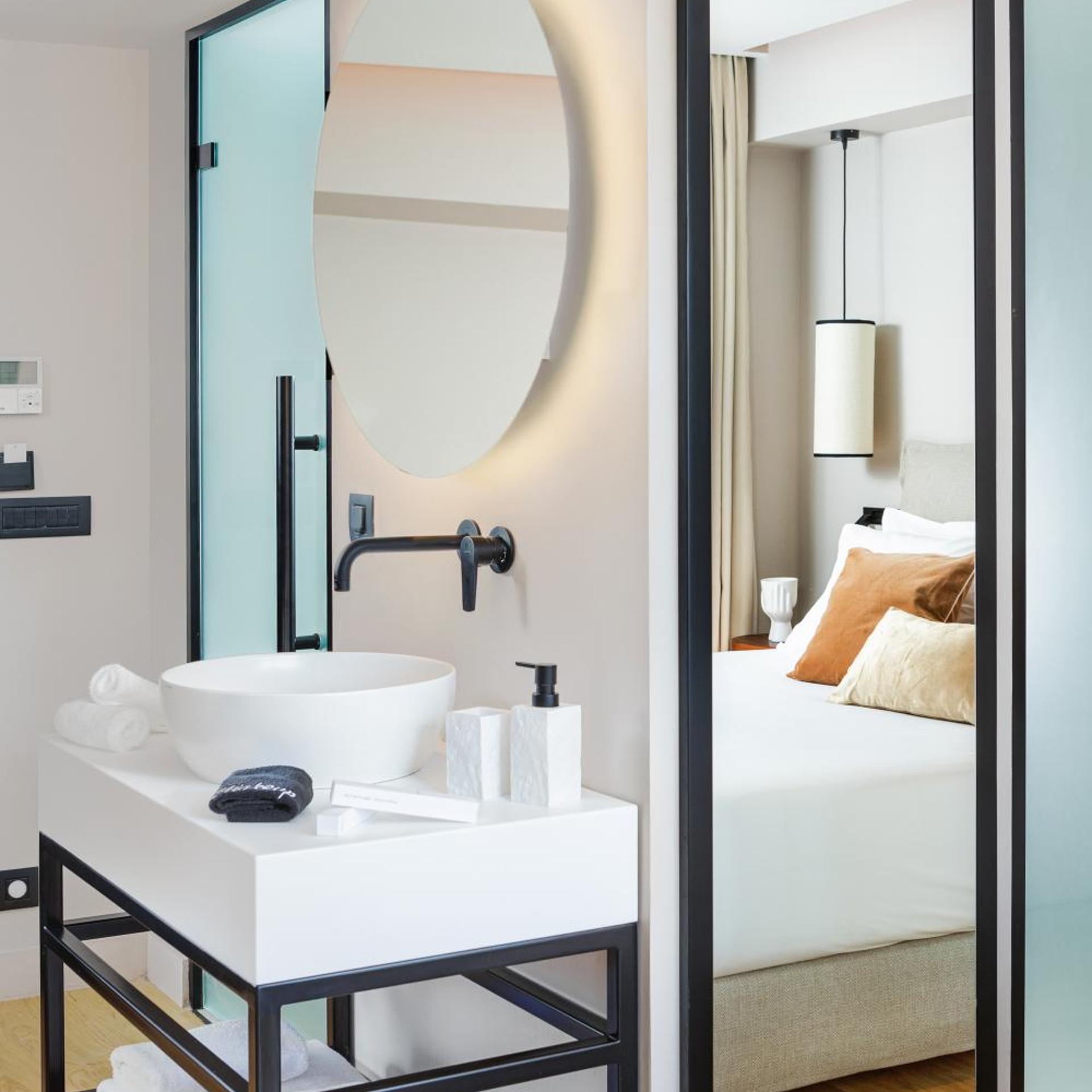 Room, King Bed, Acropolis View, Terrace، The Residence Aiolou Suites & SPA 5/6