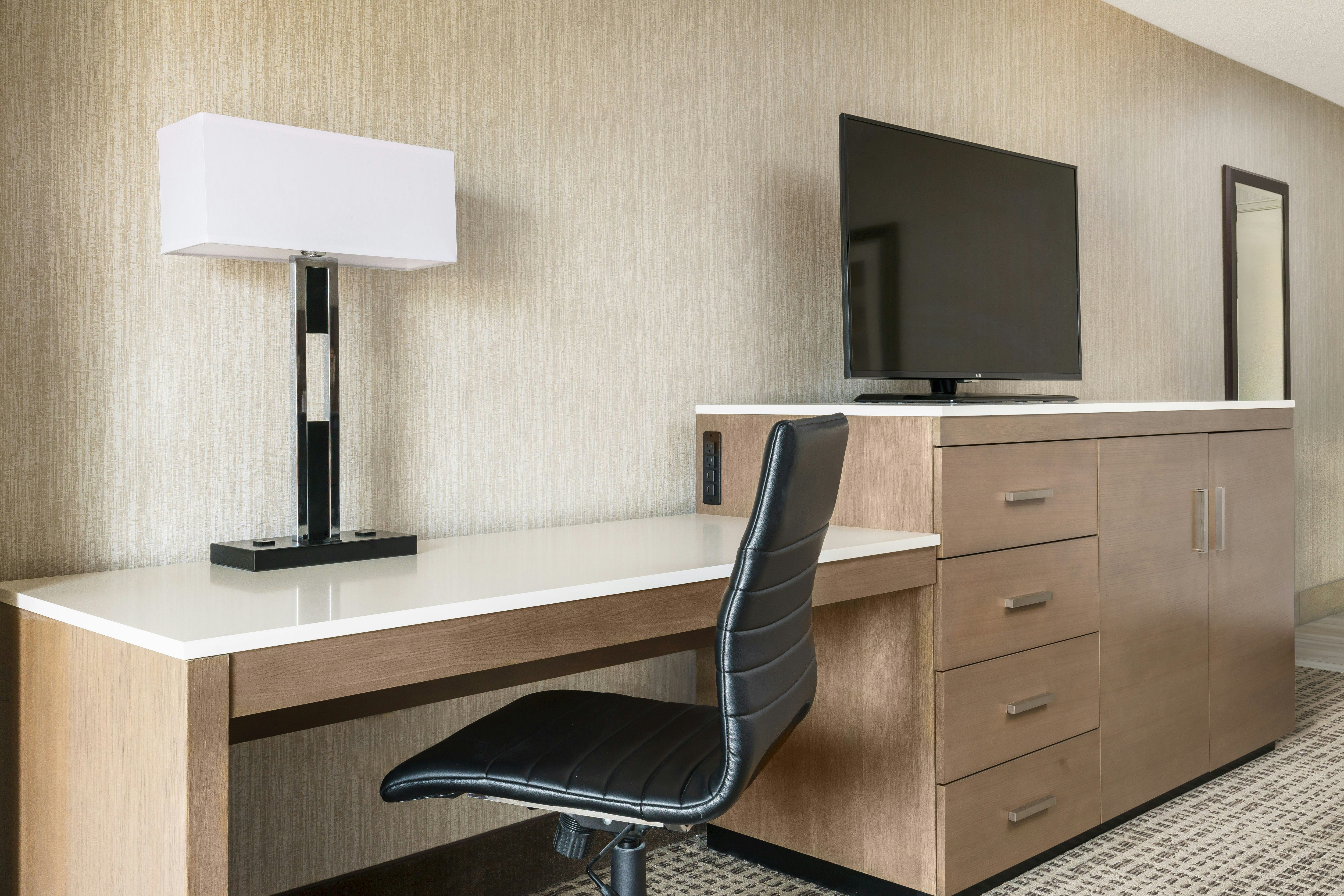 Doubletree Hotel Colorado Springs - World Arena Co 63/70