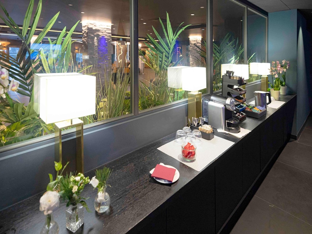 MERCURE ORLEANS CENTRE 27/62