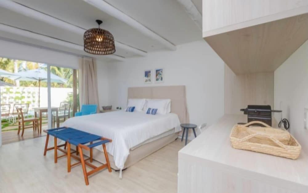 La Plage Hotel Boutique 4/24