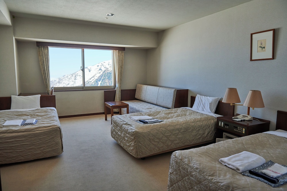 MIDAGAHARA HOTEL 7/31