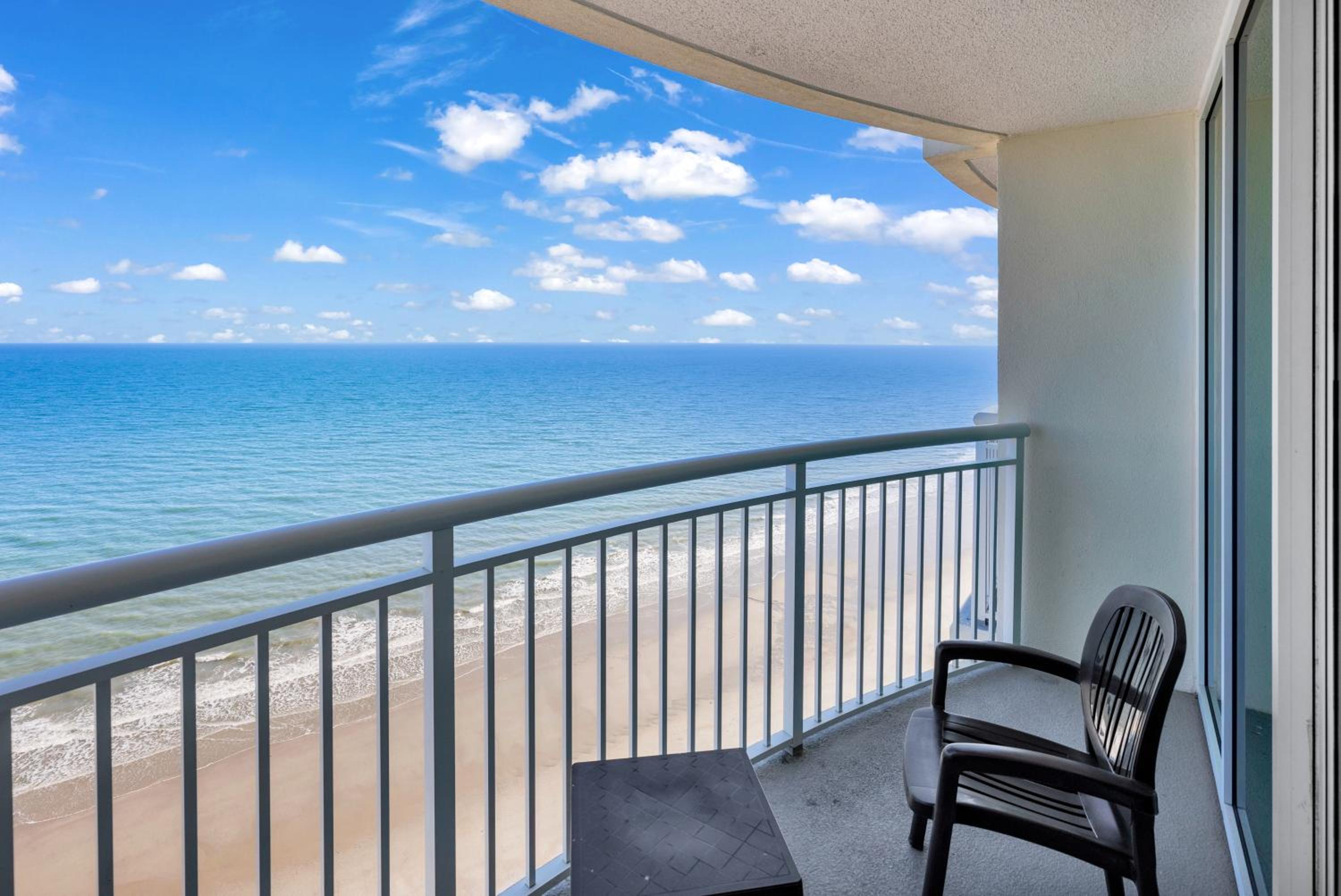 Sandy Beach Resort 3/50