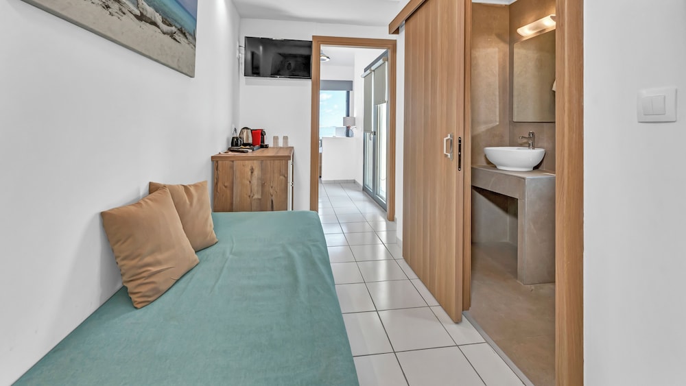 Almare Beach Hotel 29/50