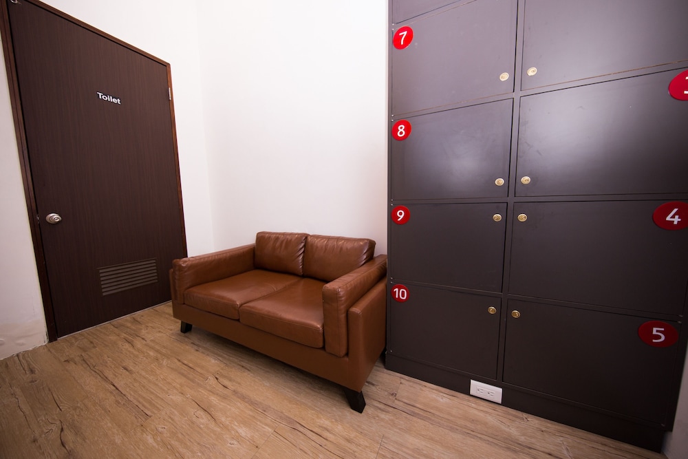 Sleep Box Hostel 41/50