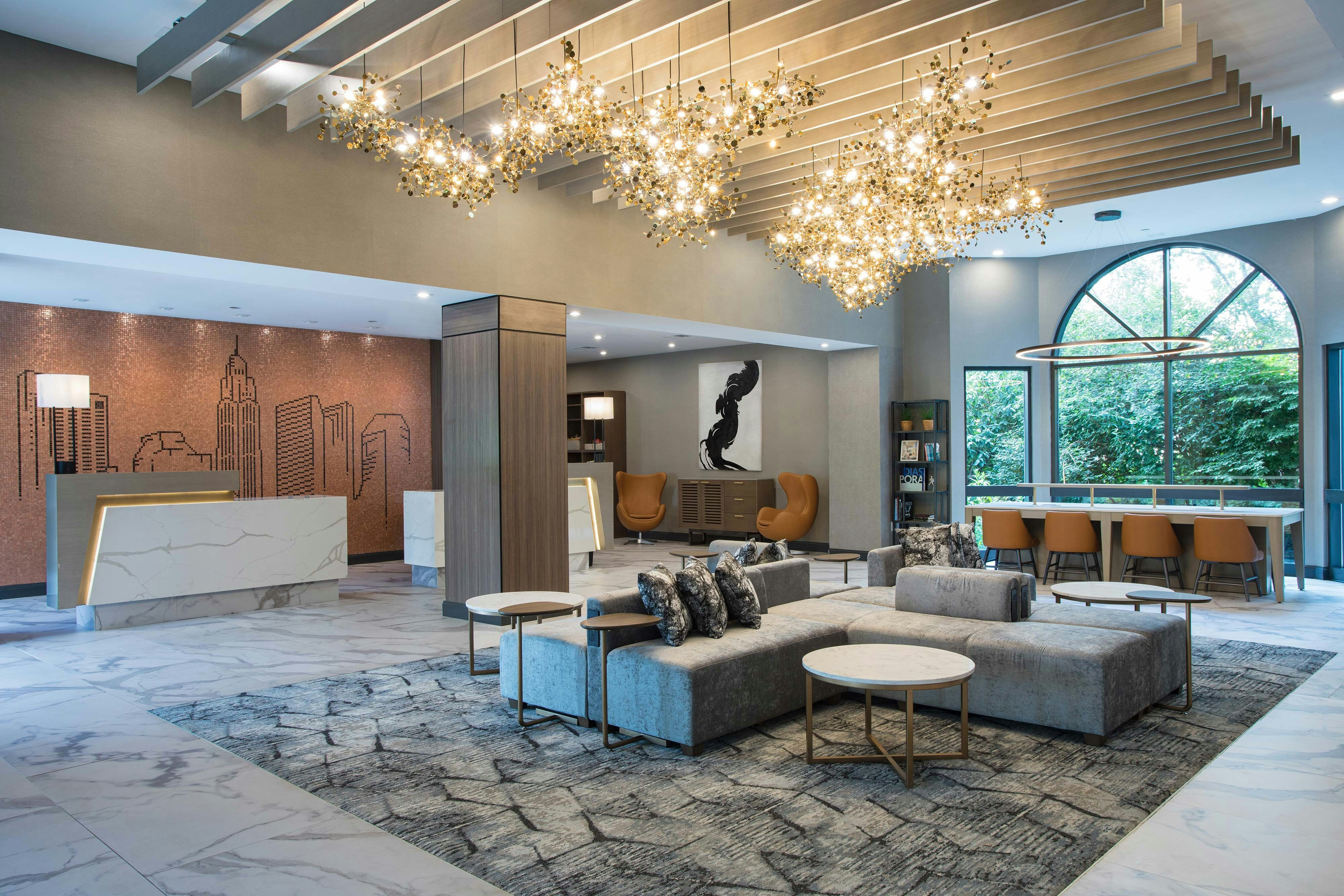 Lobby at Sheraton Suites Columbus, COLUMBUS - OH