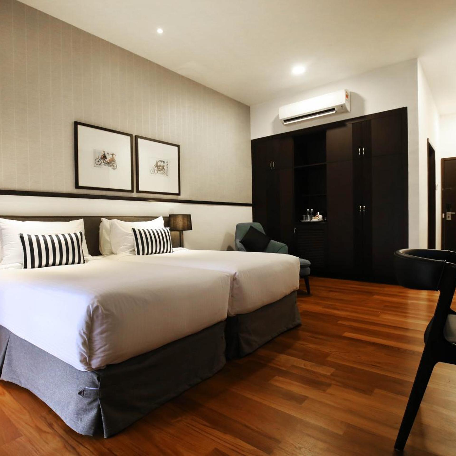 Deluxe Suite