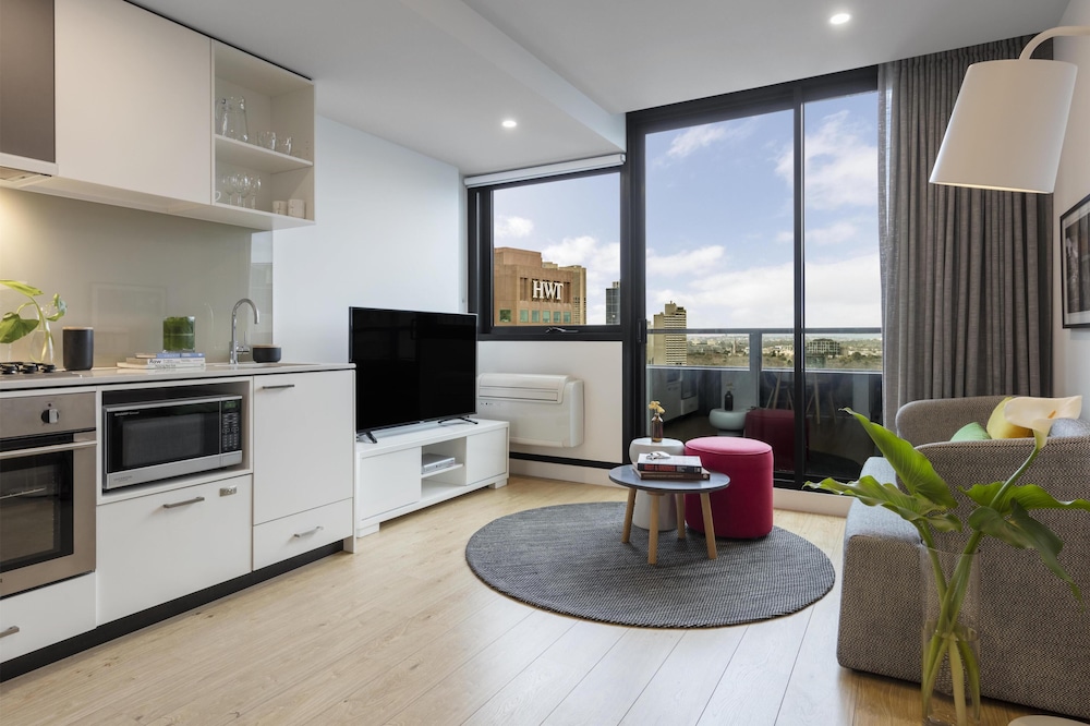 Oaks Melbourne Southbank Suites 28/47
