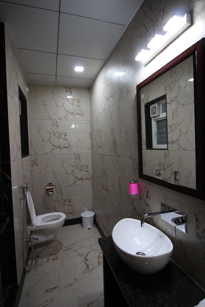 Hotel Majestique Pune 32/33