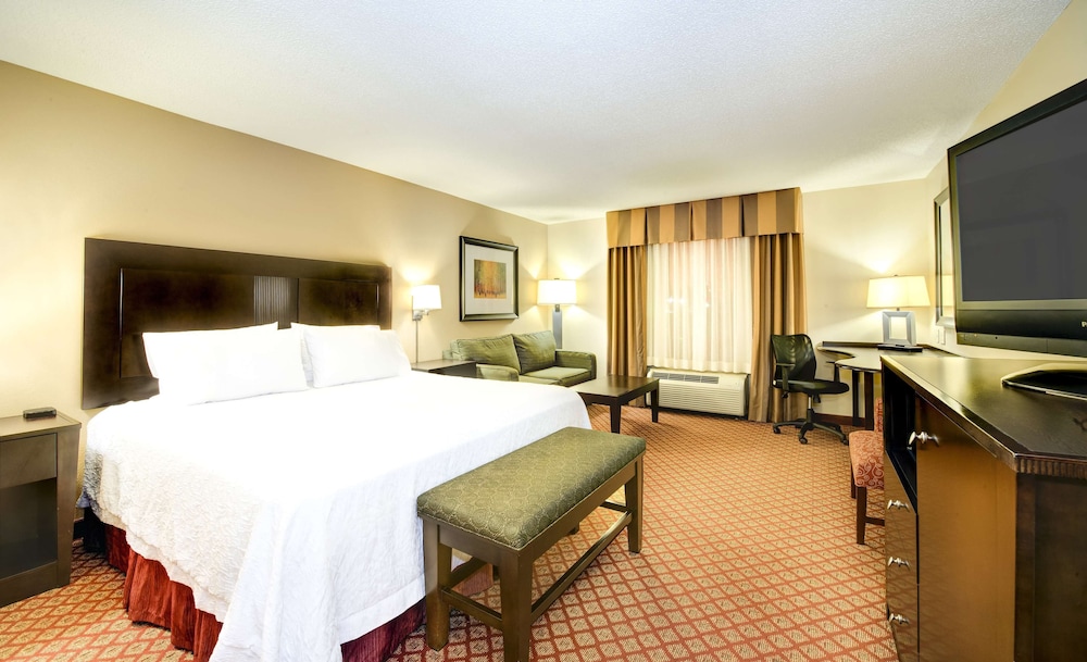 Hampton Inn And Suites Scottsboro 7/44