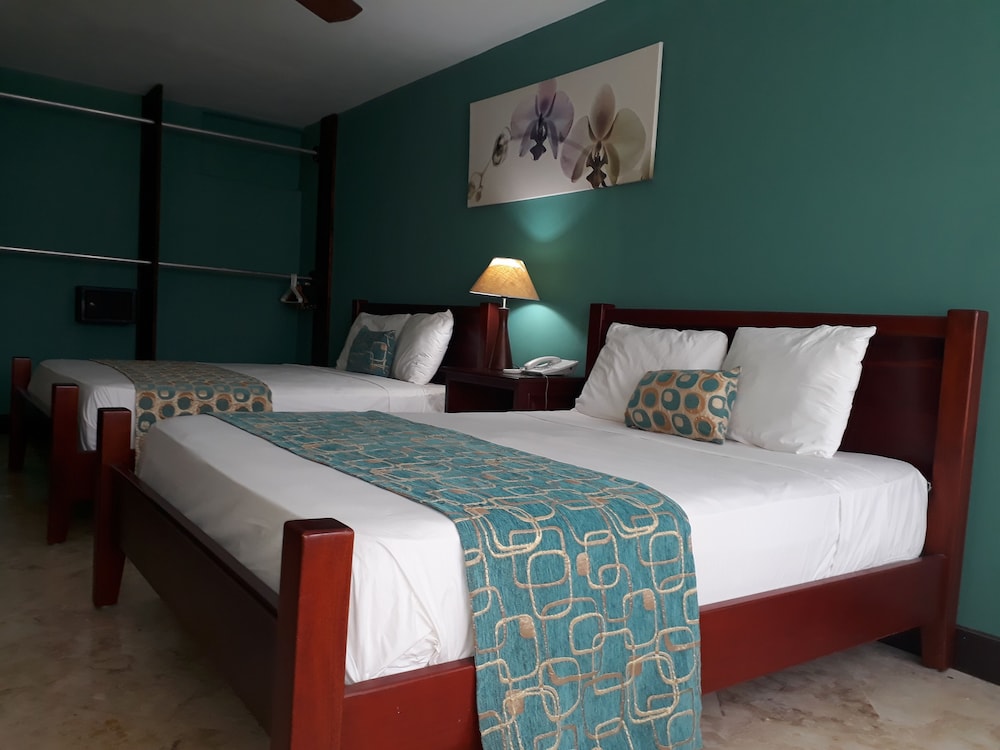 Terra Linda Resort 20/50