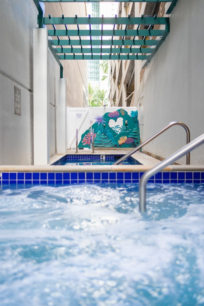 Waikiki Malia 42/69