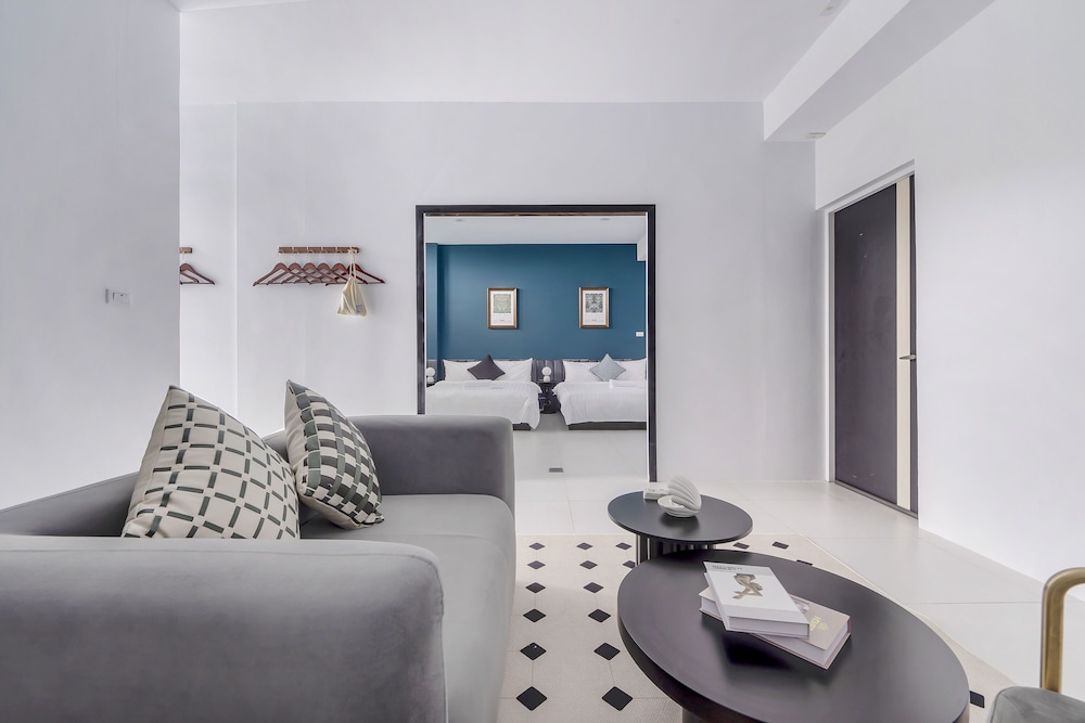 Nan Fang B&B 36/50