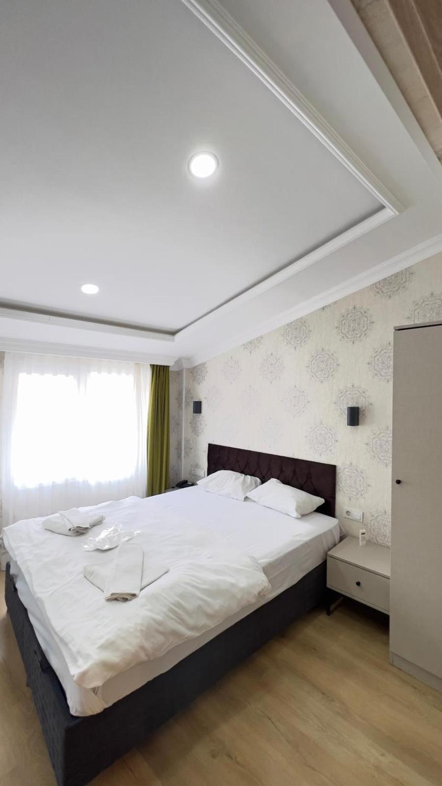 Standard, Double Bed