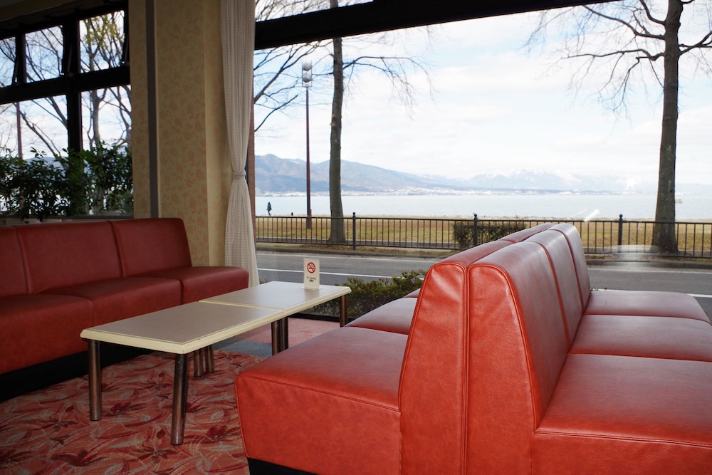 Ayaha Lakeside Hotel 11/18