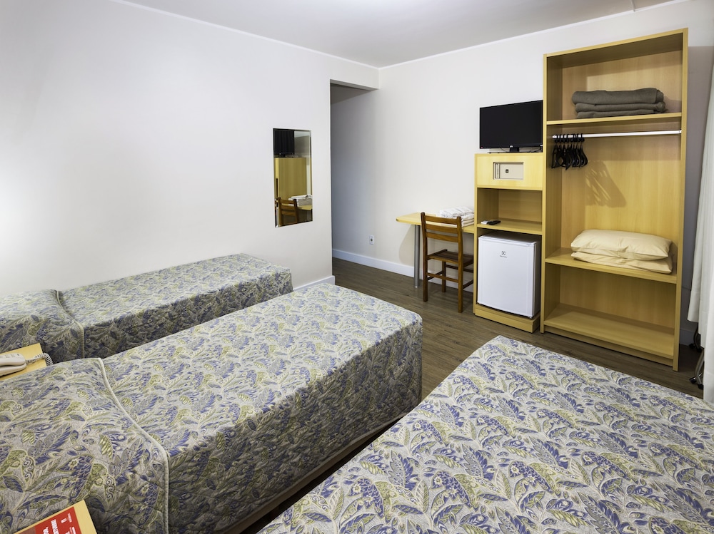Rosenbrock Hotel 26/70