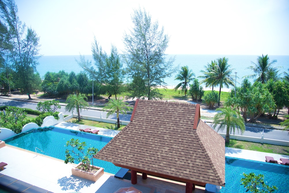 Maikhao Palm Beach Resort 63/65