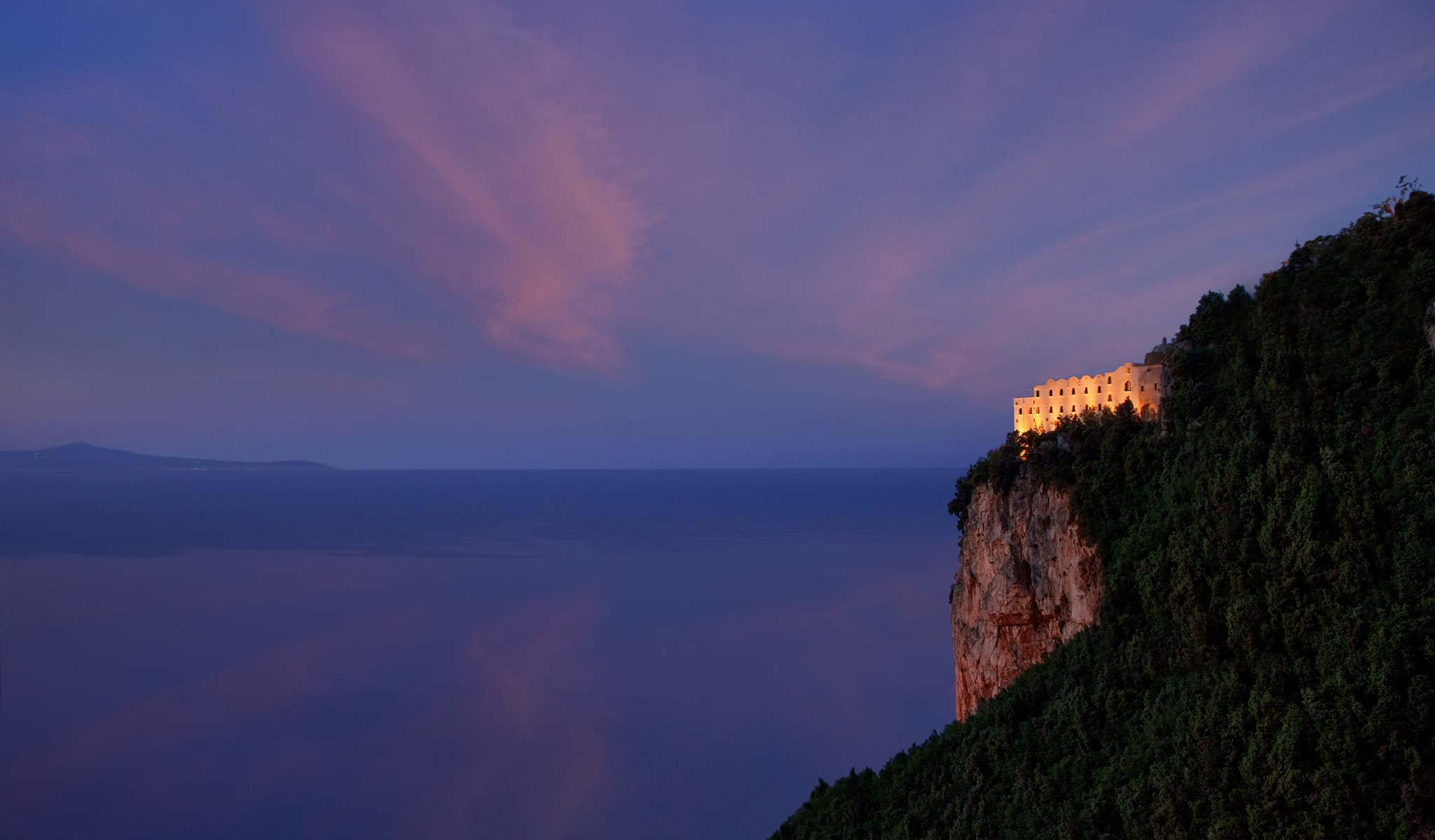 Monastero Santa Rosa Hotel and Spa 79/83