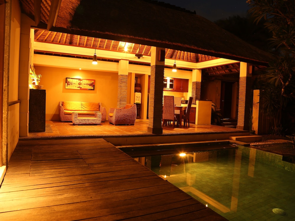 THE AMASYA VILLA 4/53
