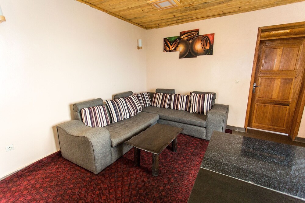 Nirvana Heights Hotel 25/54