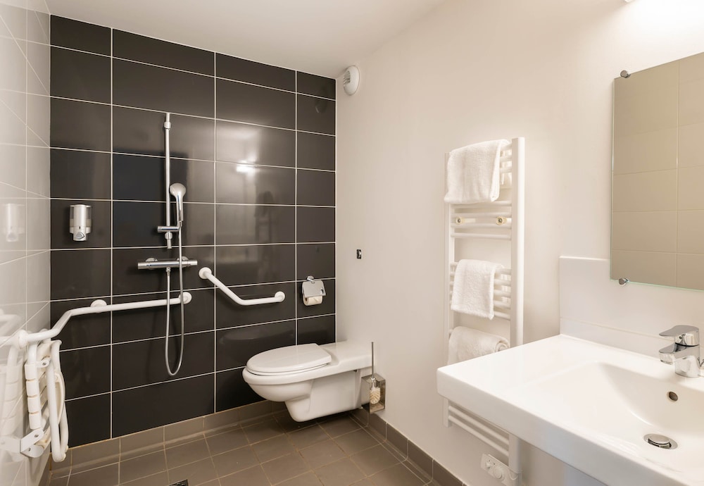 B&B HOTEL Saint Nazaire Pornichet 40/40