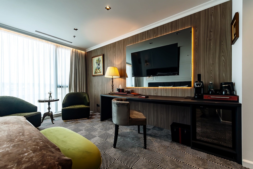 Sky Airport Hotel 36/61