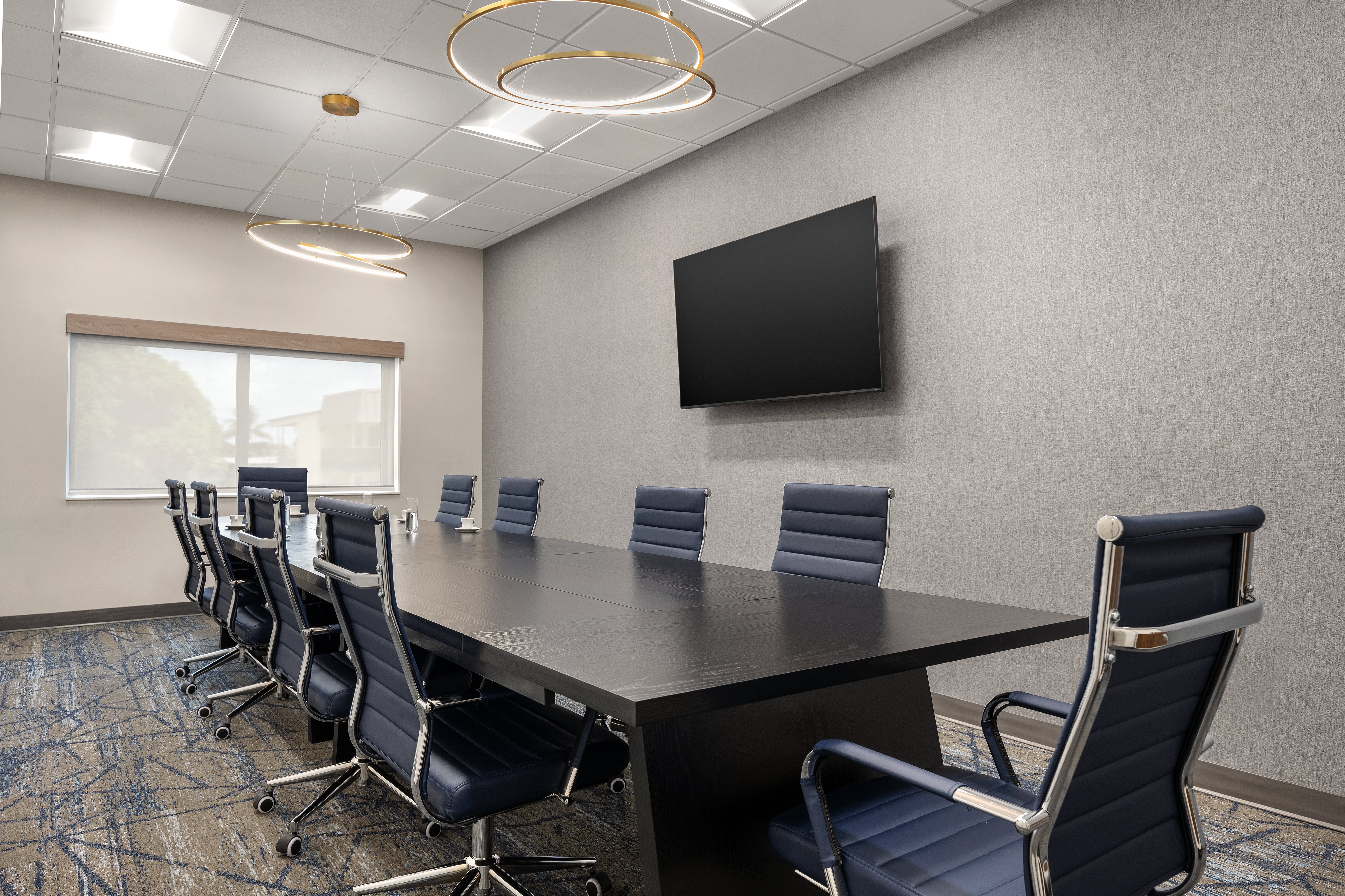 Holiday Inn Express & Suites Miami Intl Airport - 36th St 41/50