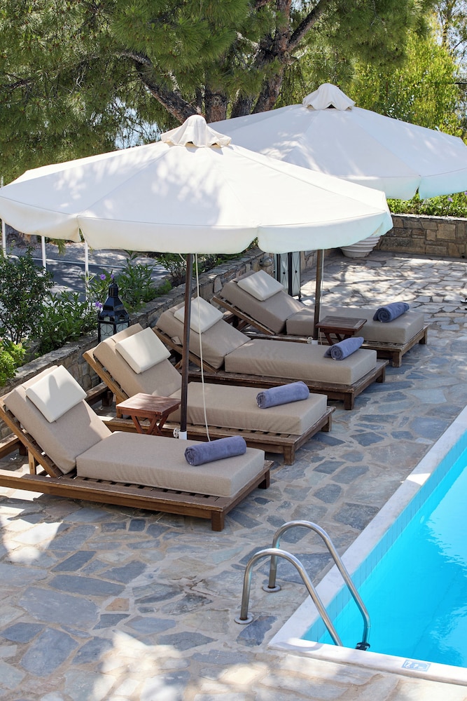 Aegean Suites - Adults Only 53/57