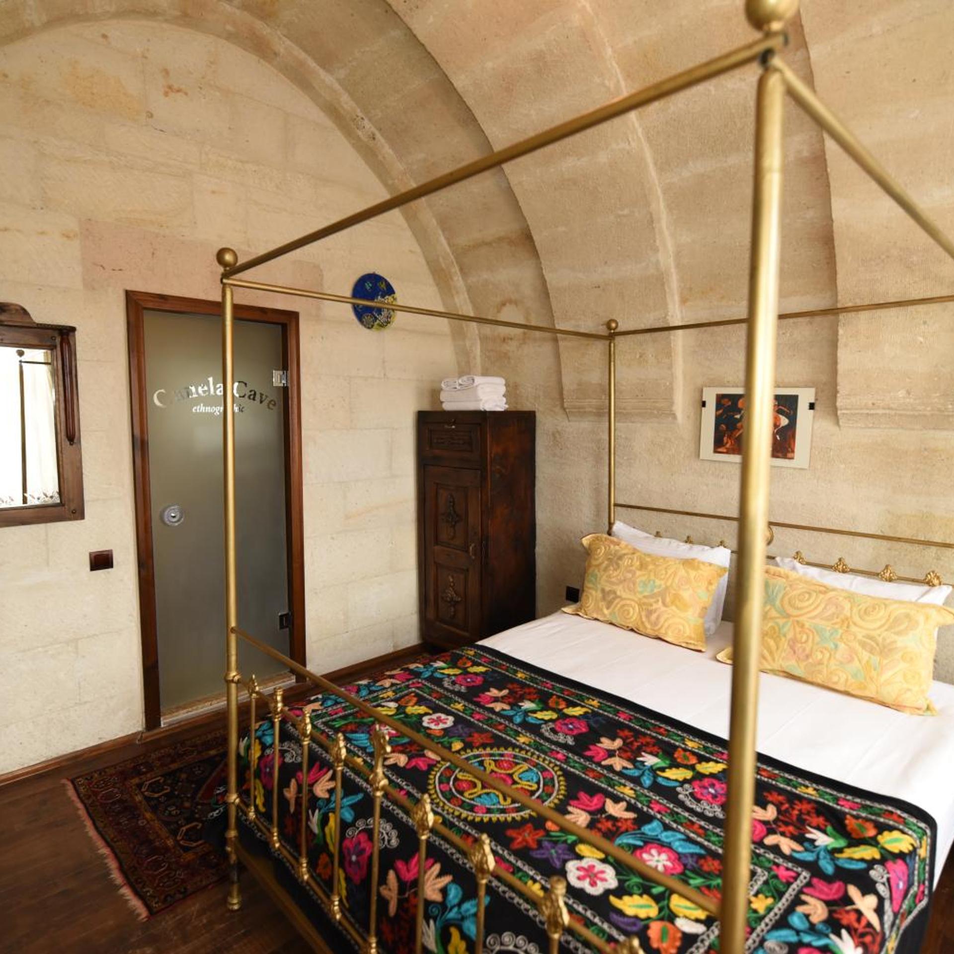 Canela Cave Hotel 44/54