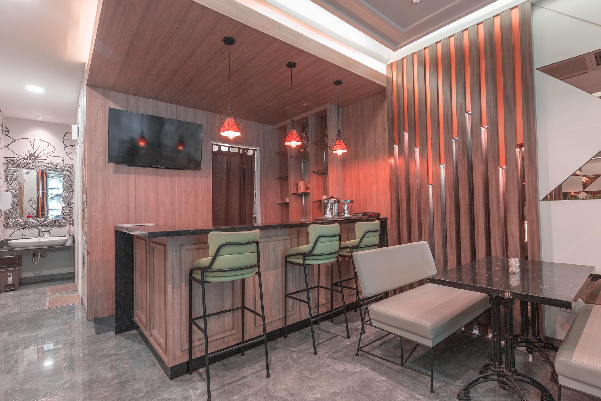 Versa Hotel Bekasi 20/23