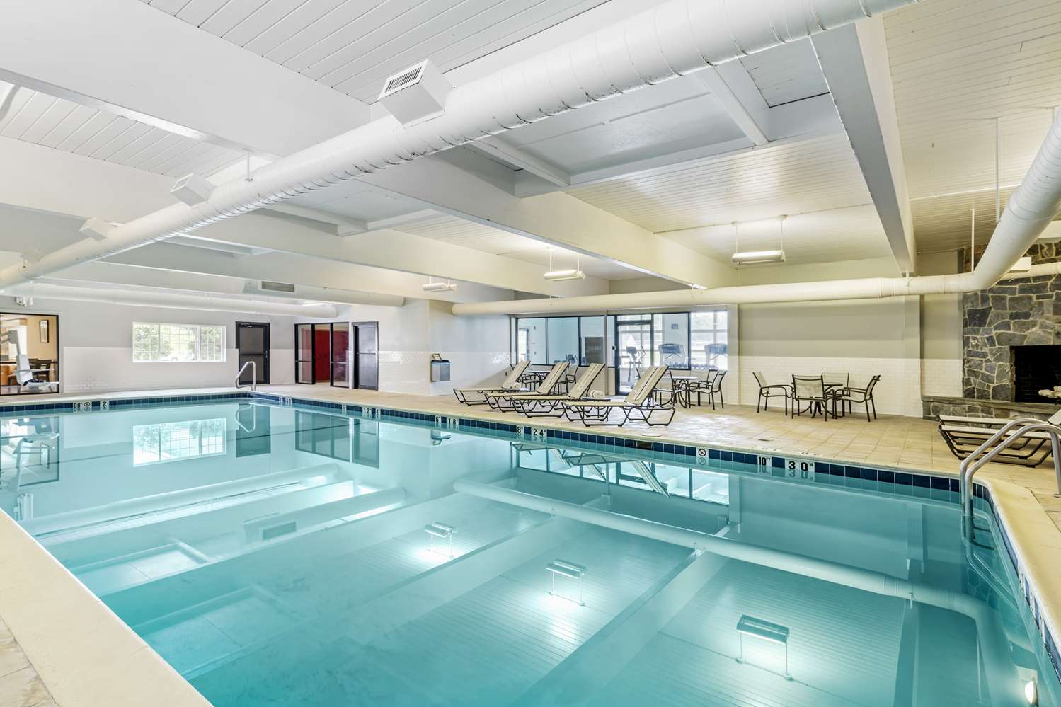 swimming pool spa