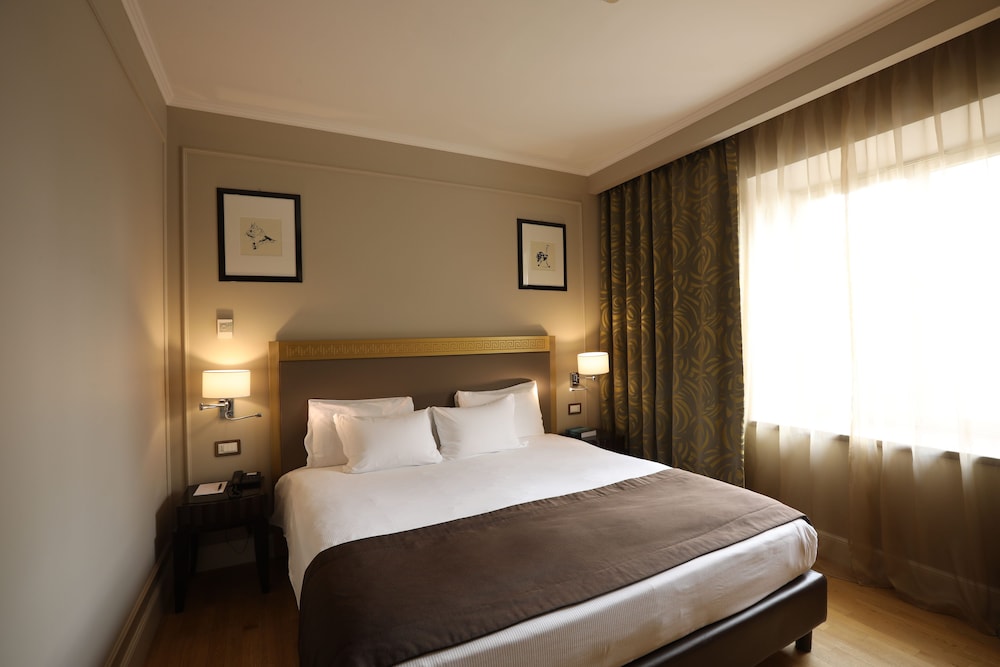 GRAND HOTEL YEREVAN 28/65