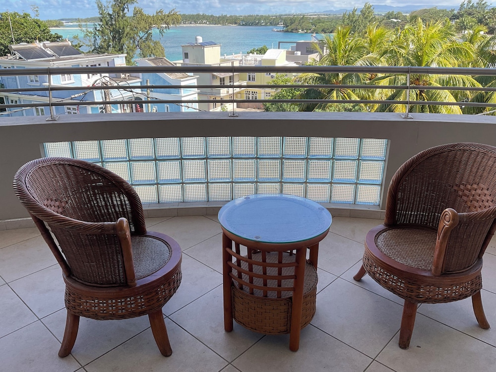 Blue Bay Holiday Resort 35/50
