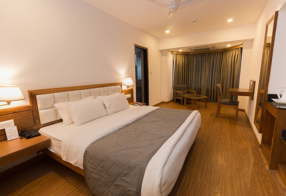 Country Inn Premier Pacific Mall Road Mussoorie 21/60