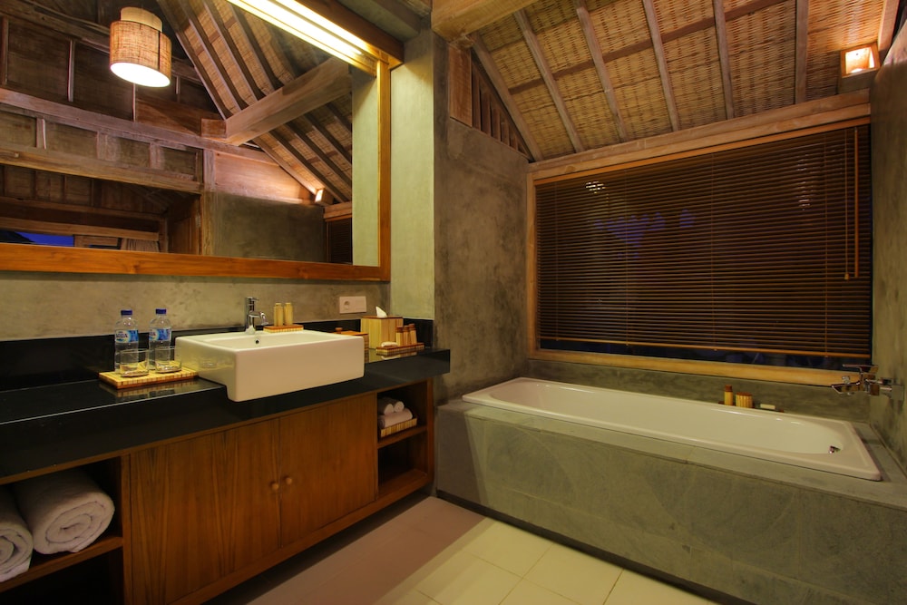 Suarti Boutique Village 49/50