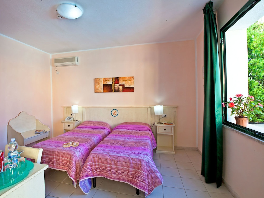 Hotel Ariadimari 23/50