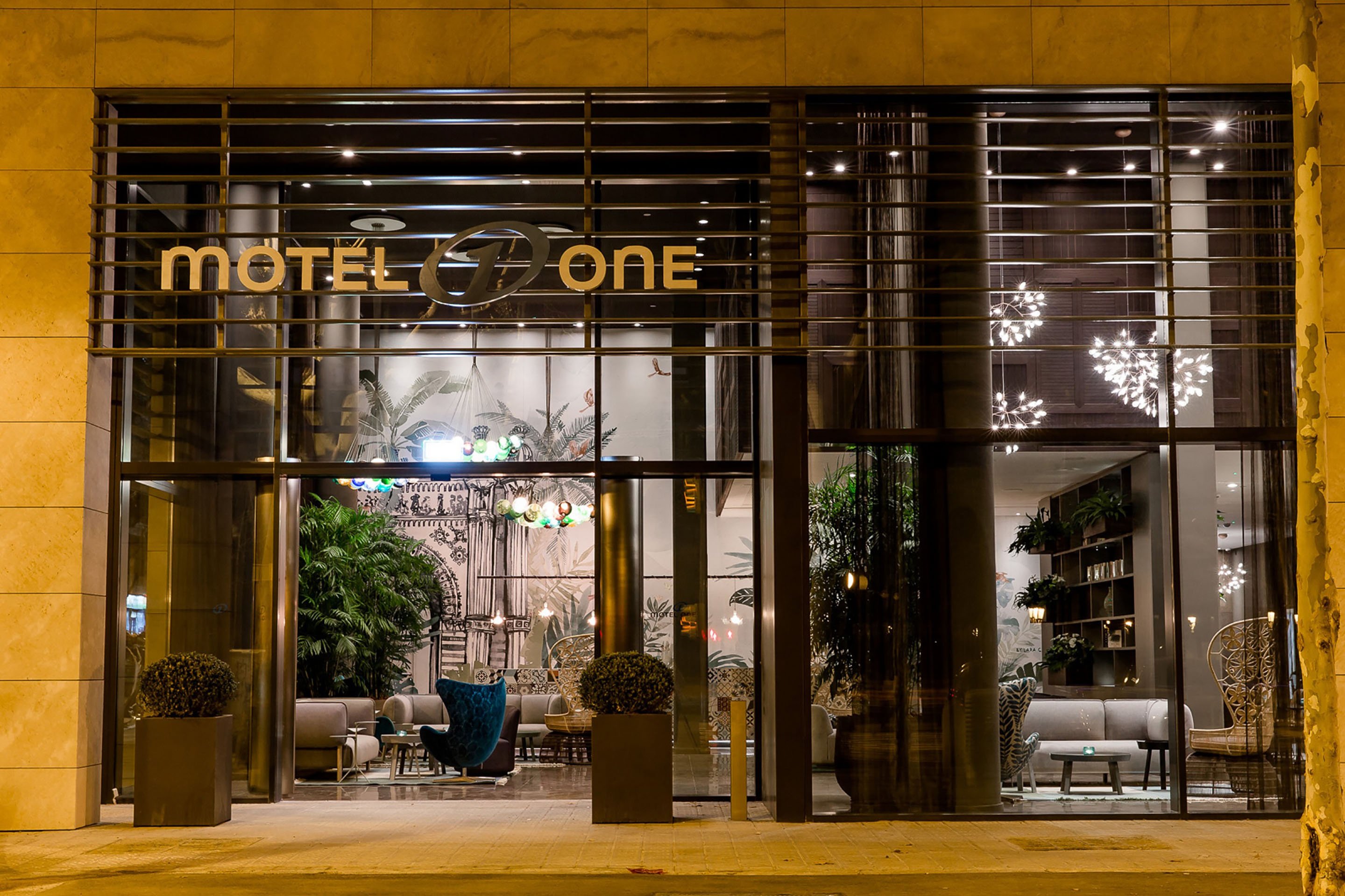 Hotel Motel One Barcelona Ciutadella 2/22