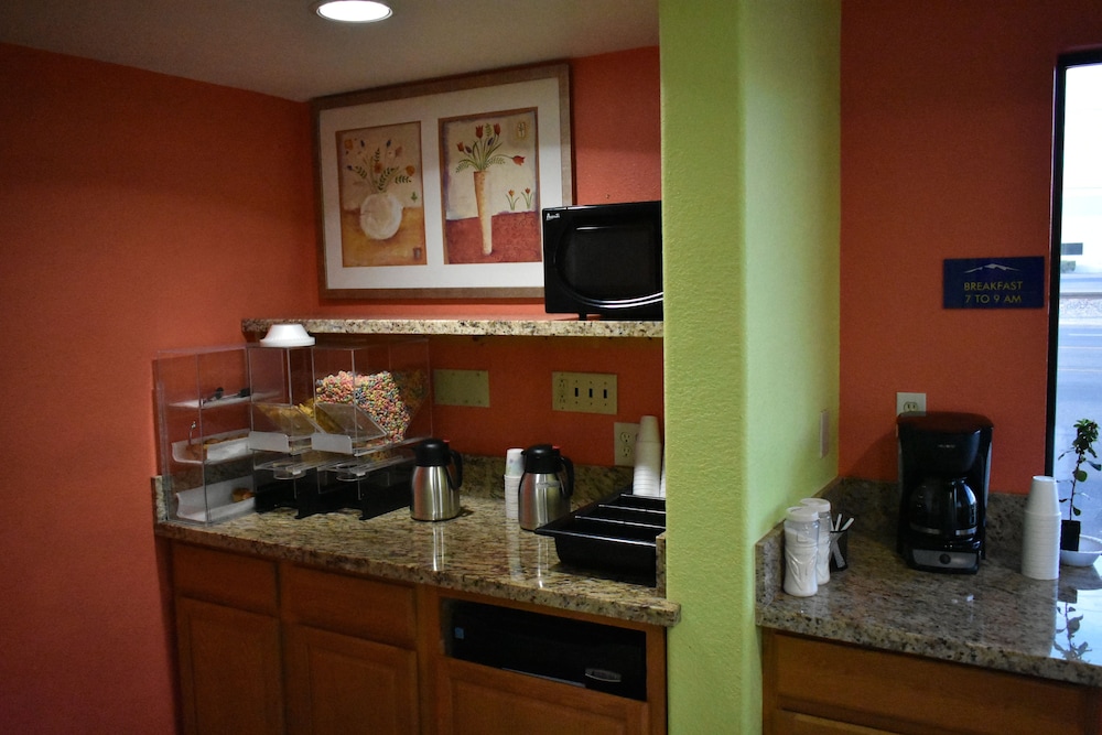 Apex Inn 40/51