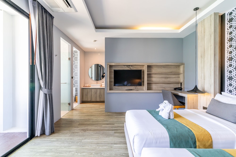 DELUXE, TWIN BEDS, MOUNTAIN VIEW
