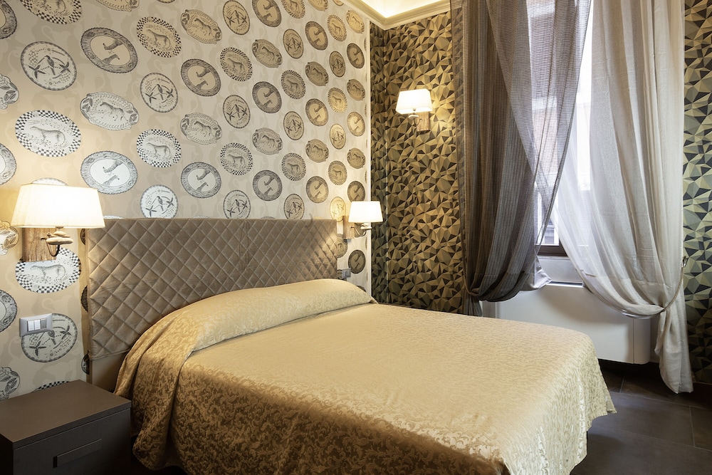 SUPERIOR, DOUBLE BED