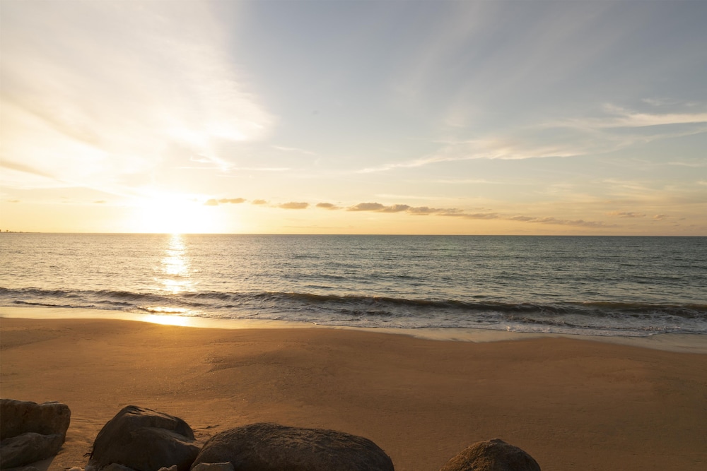 Avani Khao Lak Resort 63/68