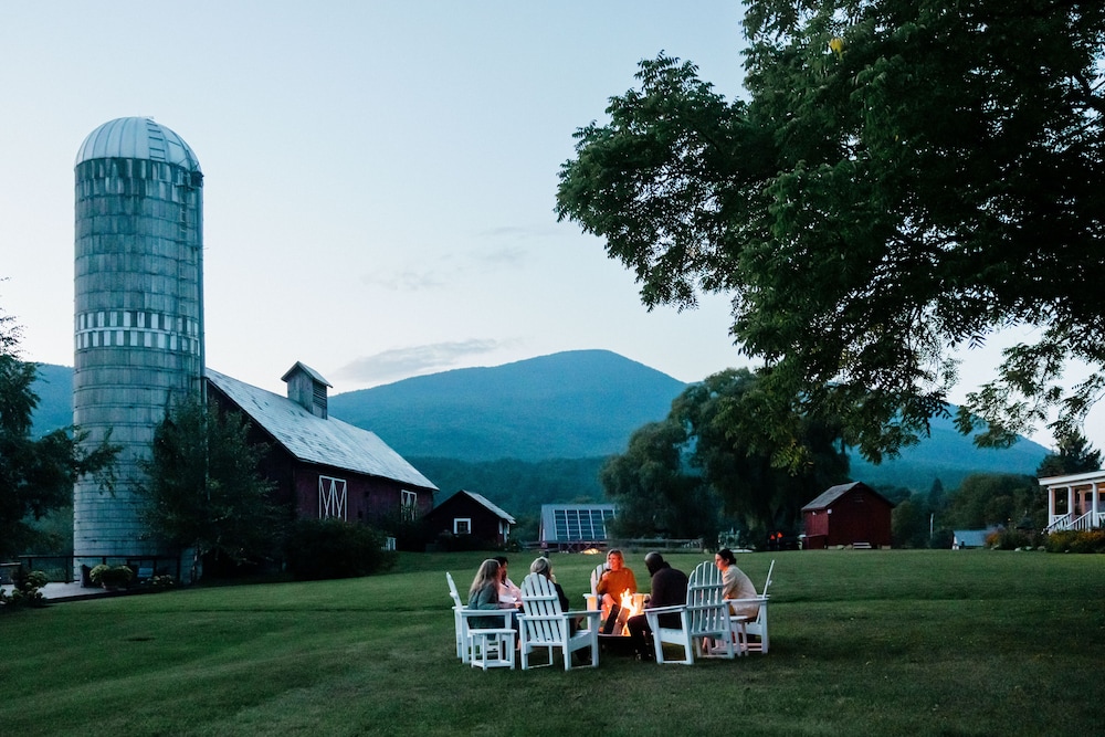 Hill Farm Inn 32/50