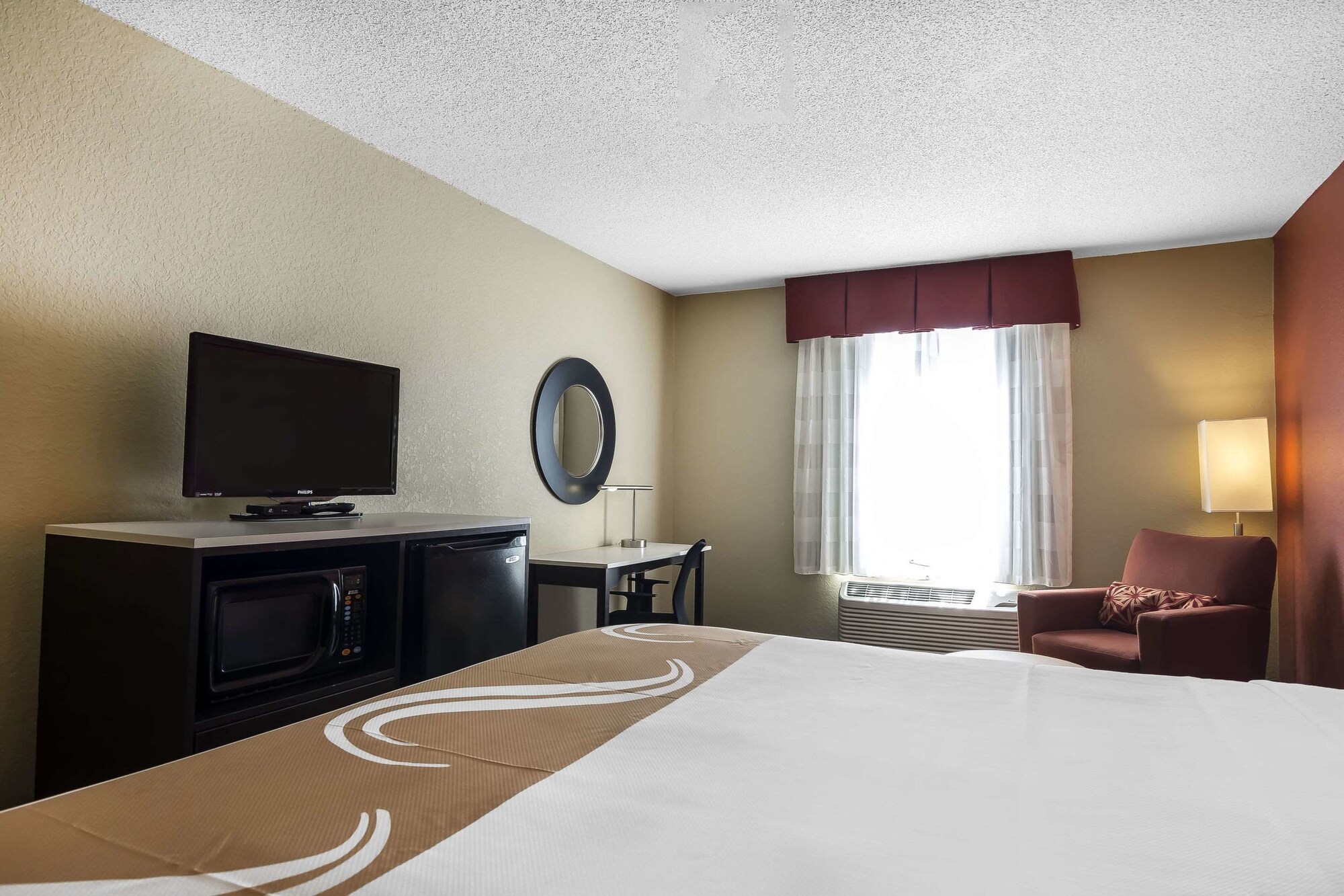 Standard, King Bed, Quality Inn Phenix City Columbus 7/9