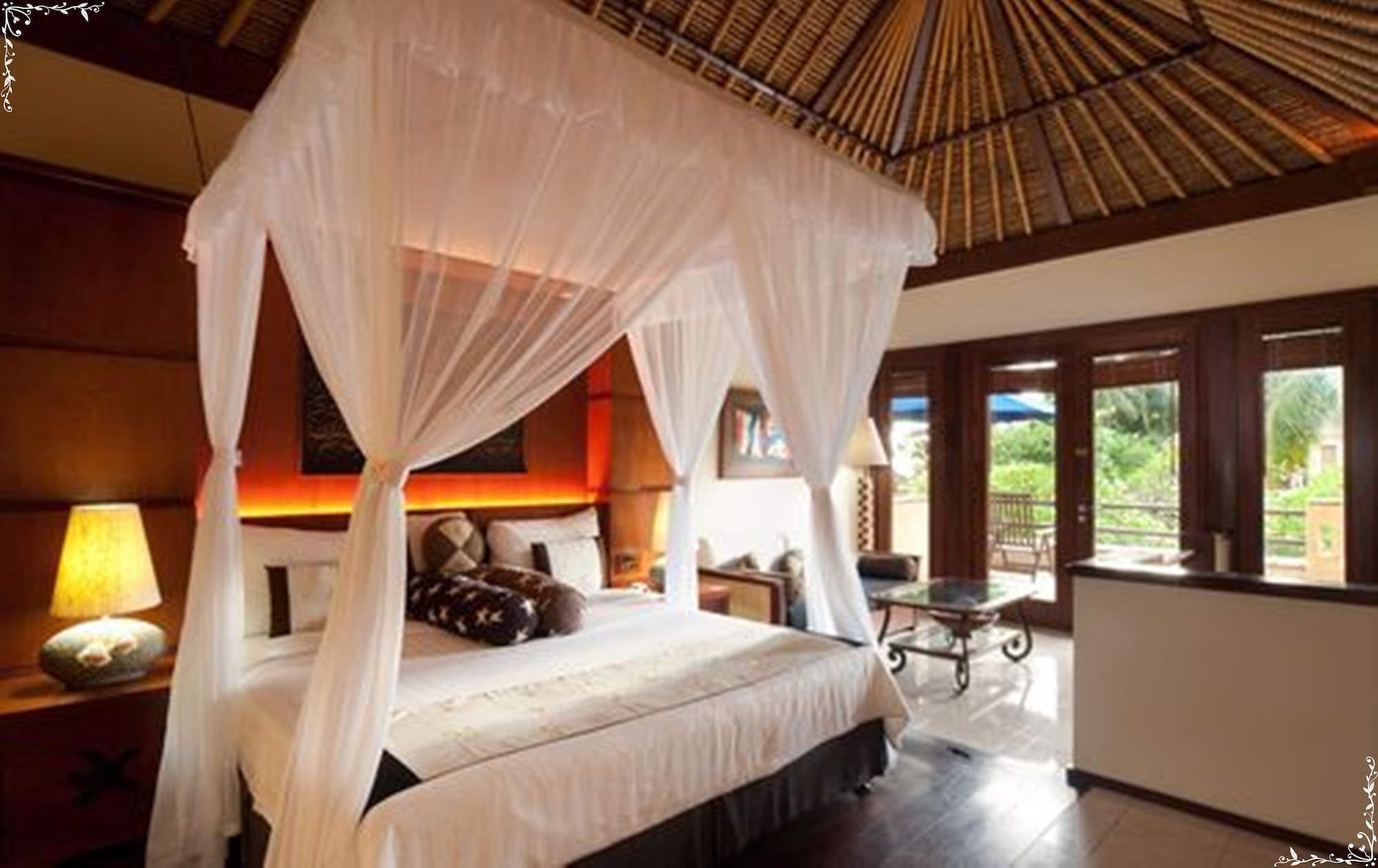 Duplex, Lagoon, Club, Family, Villa, King and Twin Beds, Hot Tub, with Pool